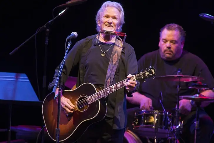 Kris Kristofferson’s death at 88 emotional tributes.
