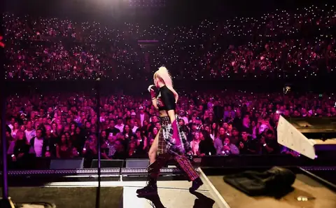 Rock Band No Doubt Performs ’90s Iconic “Don’t Speak” and “Just a Girl” at FireAid